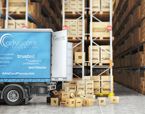 Productos médicos en el almacén listos para su distribución.