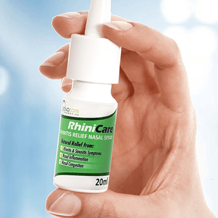 Flacon contenant un spray nasal médicinal.